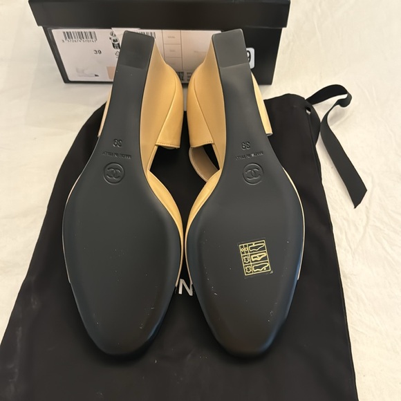 Brand new never been worn Chanel Mary Jane size 39 (9) - Picture 7 of 8